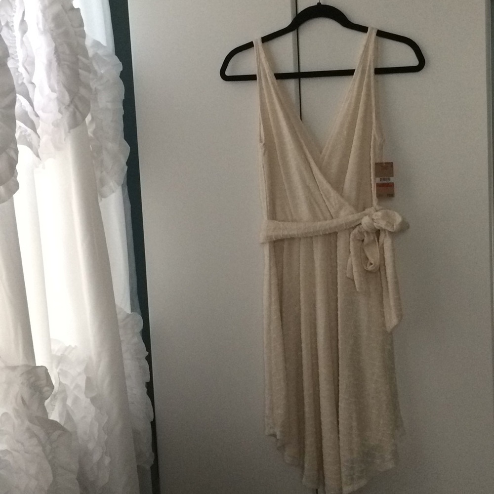 Rachel Roy Sleeveless Ivory Textured Dress - Picture 8 of 8